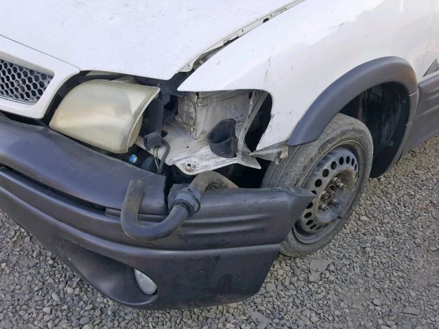 1GMDX03E31D143700 - 2001 PONTIAC MONTANA WHITE photo 9