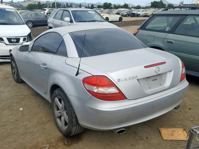 WDBWK54F47F153714 - 2007 MERCEDES-BENZ SLK 280 SILVER photo 3