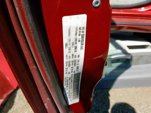 2A8HR54P98R710084 - 2008 CHRYSLER TOWN & COU RED photo 10