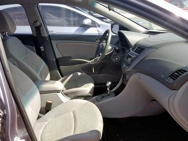 KMHCT4AE9GU117628 - 2016 HYUNDAI ACCENT SE GRAY photo 5