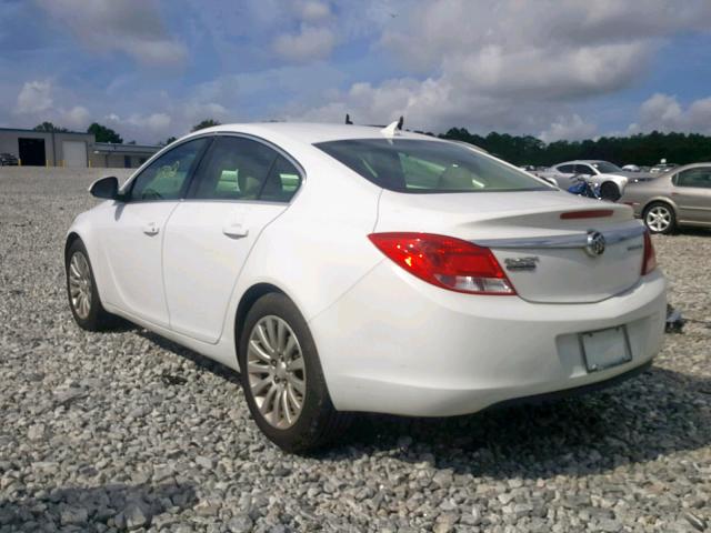 2G4GR5EK0C9122973 - 2012 BUICK REGAL WHITE photo 3