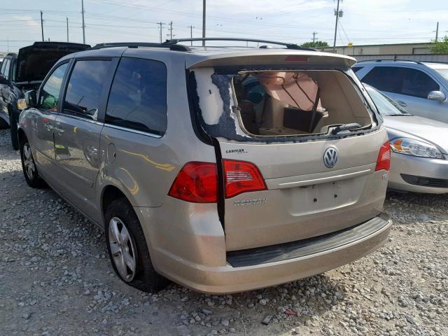 2V8HW34149R586330 - 2009 VOLKSWAGEN ROUTAN SE TAN photo 3