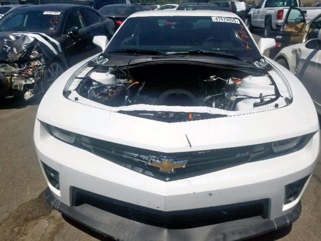 2G1FL1EP5D9806935 - 2013 CHEVROLET CAMARO ZL1 白色 照片 9