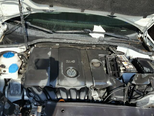 WVWBB7AJ5DW092163 - 2013 VOLKSWAGEN GOLF 白色 照片 7