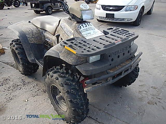 4XACH50A82A533004 - 2002 POLARIS SPORTSMAN TWO TONE photo 2