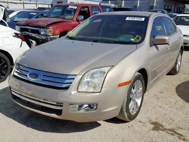 3FAFP08146R102340 - 2006 FORD FUSION SEL GOLD photo 2