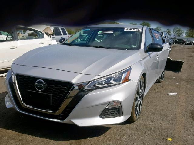 1N4BL4CV2KC177588 - 2019 NISSAN ALTIMA SR WHITE photo 2