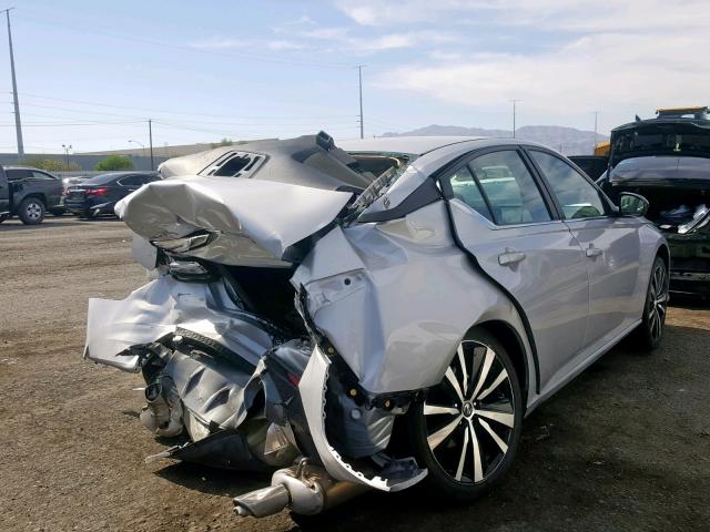 1N4BL4CV2KC177588 - 2019 NISSAN ALTIMA SR WHITE photo 4