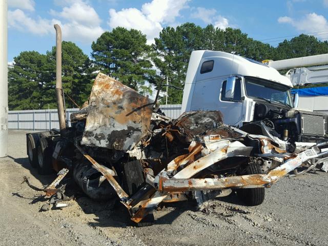 1FUJGLDR99LAM3799 - 2009 FREIGHTLINER CASCADIA 1 BURN photo 1