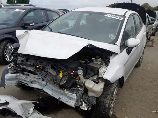 3FADP4AJ7DM214942 - 2013 FORD FIESTA S WHITE photo 2