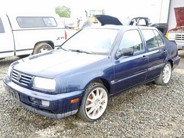 3VWRA81H1TM013832 - 1996 VOLKSWAGEN JETTA GL BLUE photo 2