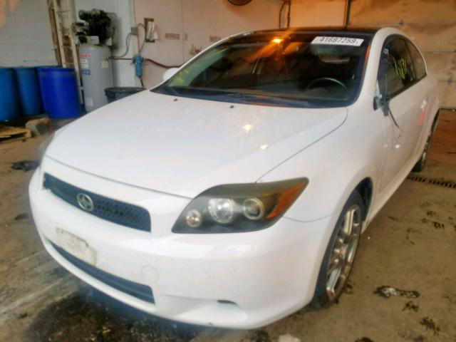 JTKDE167780254824 - 2008 TOYOTA SCION TC WHITE photo 2