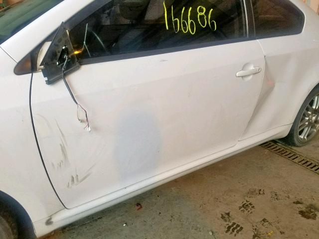JTKDE167780254824 - 2008 TOYOTA SCION TC WHITE photo 9
