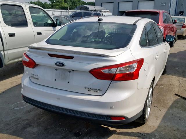 1FADP3J27DL323504 - 2013 FORD FOCUS TITA WHITE photo 4