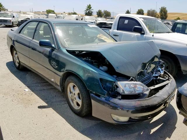 JT8BF28G7W0126111 - 1998 LEXUS ES 300 GREEN photo 1