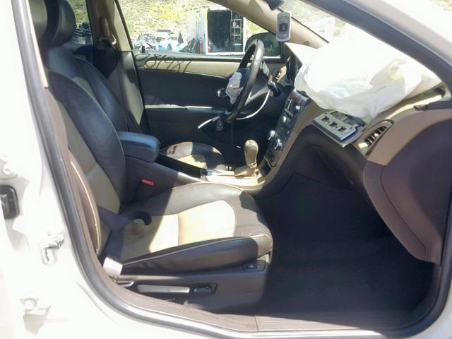 1G1ZE5E78AF158010 - 2010 CHEVROLET MALIBU LTZ 白色 照片 5