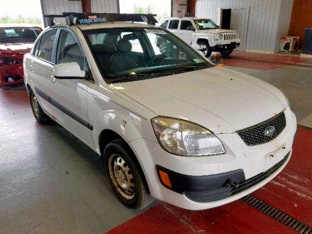 KNADE123666134806 - 2006 KIA RIO WHITE photo 1