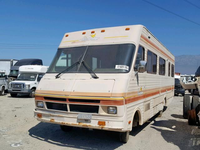 1GBKP37W8J3328299 - 1988 BOUN MOTORHOME TAN photo 2