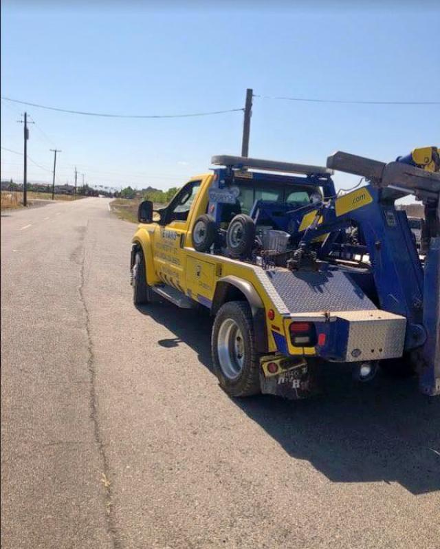 1FDAF56P56EA19056 - 2006 FORD F550 SUPER YELLOW photo 4