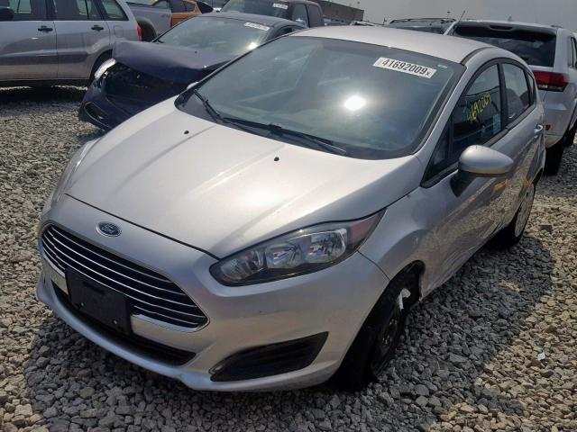 3FADP4TJ1GM127488 - 2016 FORD FIESTA S SILVER photo 2