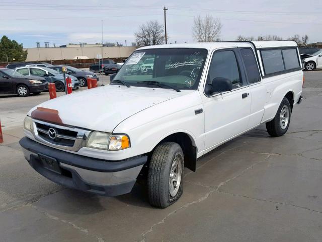 4F4YR46U03TM02184 - 2003 MAZDA B3000 CAB WHITE photo 2