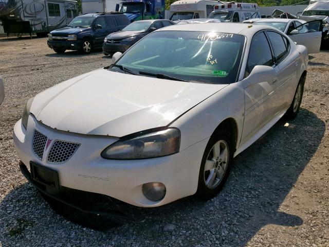 2G2WP552561125672 - 2006 PONTIAC GRAND PRIX WHITE photo 2