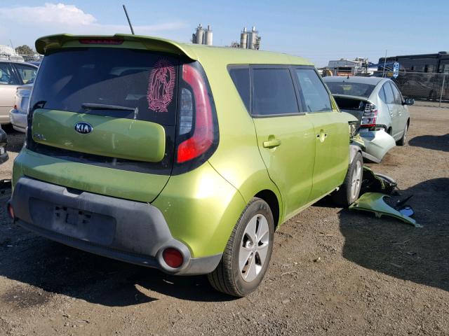 KNDJN2A21G7854532 - 2016 KIA SOUL GREEN photo 4