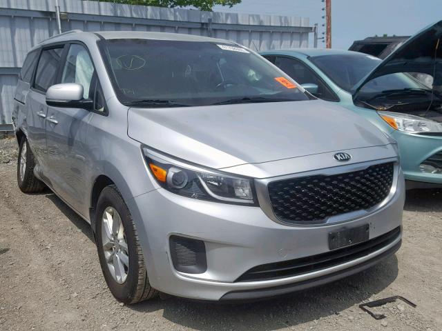 KNDMB5C12F6016395 - 2015 KIA SEDONA LX SILVER photo 1