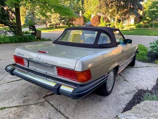 WDBBA48D9JA089923 - 1988 MERCEDES-BENZ 560 SL GRAY photo 6