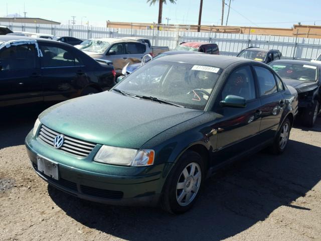 WVWPD63B5XE509596 - 1999 VOLKSWAGEN PASSAT GLX 绿色 照片 2