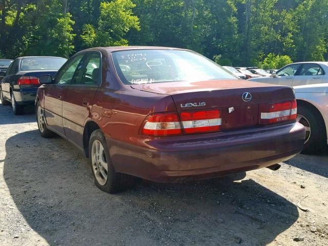 JT8BF28G010292432 - 2001 LEXUS ES 300 BURGUNDY photo 3