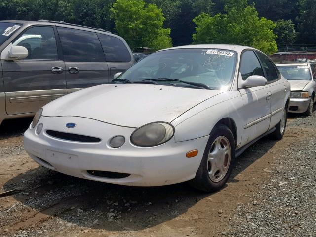 1FALP52U4VG240579 - 1997 FORD TAURUS GL WHITE photo 2