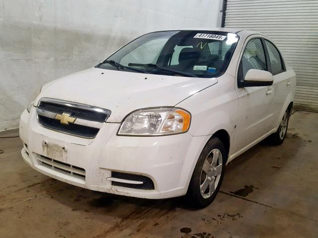 KL1TD56E19B321569 - 2009 CHEVROLET AVEO LS WHITE photo 2