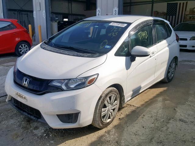 3HGGK5H52FM722938 - 2015 HONDA FIT LX WHITE photo 2