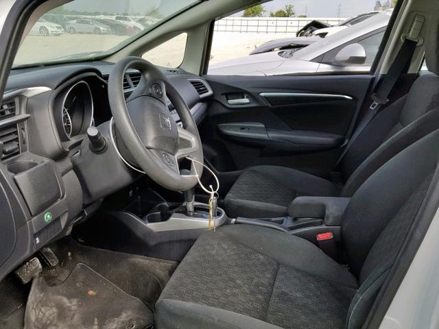 3HGGK5H52FM722938 - 2015 HONDA FIT LX WHITE photo 5