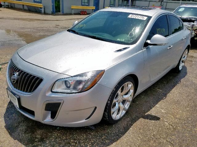 2G4GV5GV0C9175000 - 2012 BUICK REGAL GS SILVER photo 2