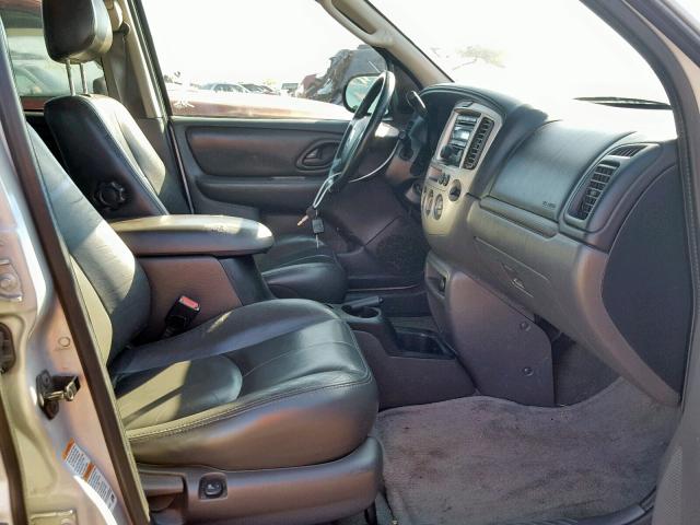 4F2CZ96114KM09755 - 2004 MAZDA TRIBUTE ES 银色 照片 5