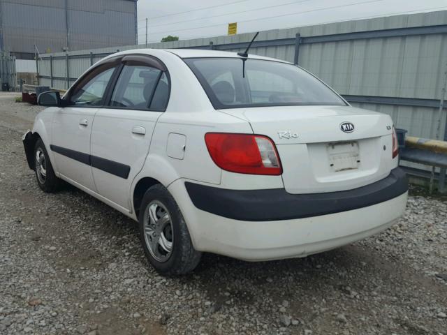 KNADE223396457205 - 2009 KIA RIO BASE WHITE photo 3