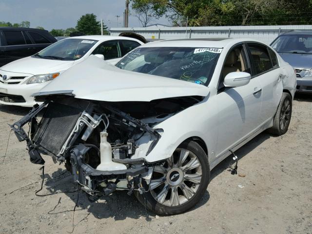 KMHGC46E09U048759 - 2009 HYUNDAI GENESIS 3. WHITE photo 2