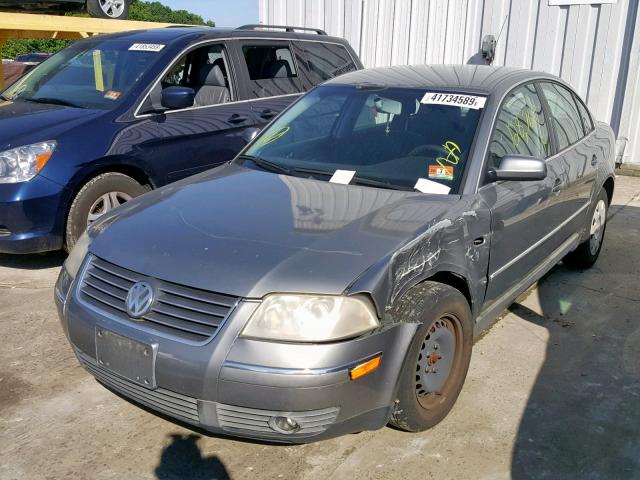 WVWPD63BX2E413245 - 2002 VOLKSWAGEN PASSAT GLS BLUE photo 2