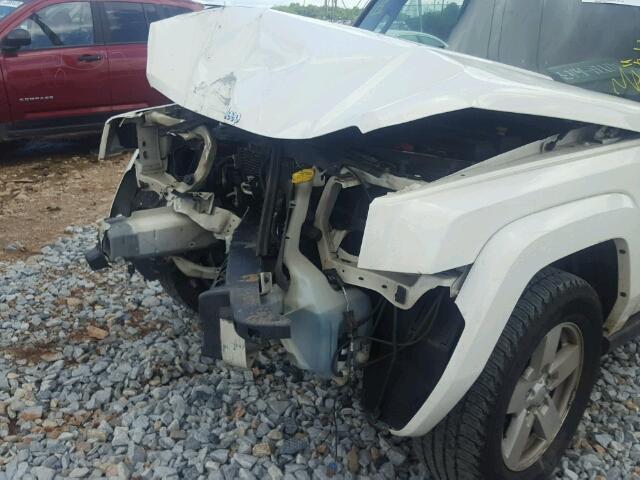 1J8HH48K16C134802 - 2006 JEEP COMMANDER WHITE photo 9