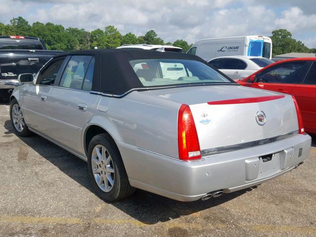 1G6KD5E62BU139729 - 2011 CADILLAC DTS LUXURY WHITE photo 3