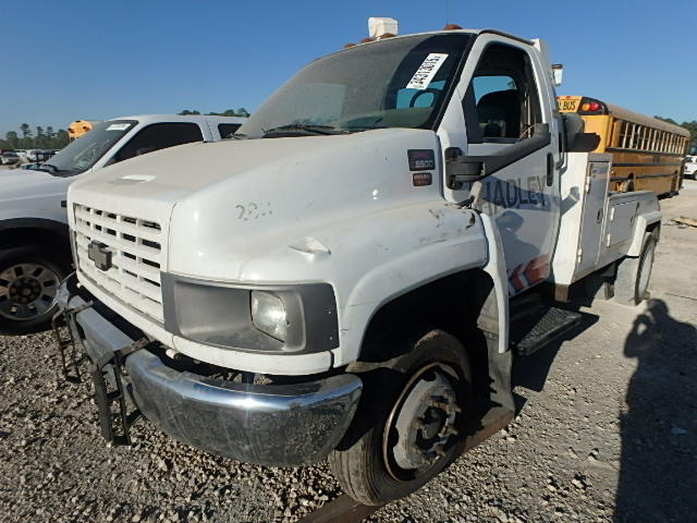 1GDE5C1909F408235 - 2009 GMC C5500 C5C0 WHITE photo 2