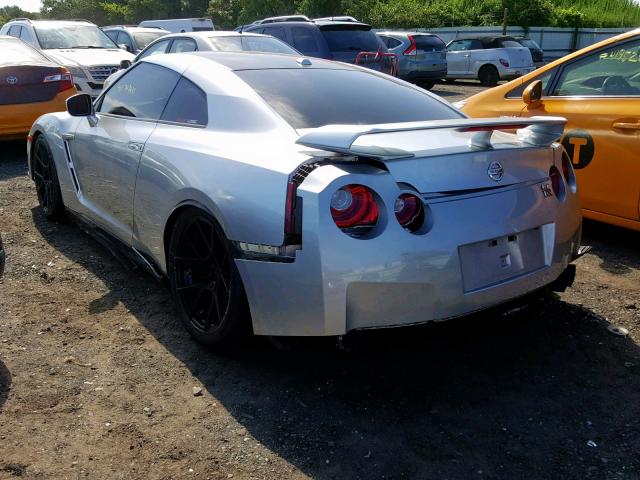 JN1AR5EF9GM290684 - 2016 NISSAN GT-R PREMI SILVER photo 3