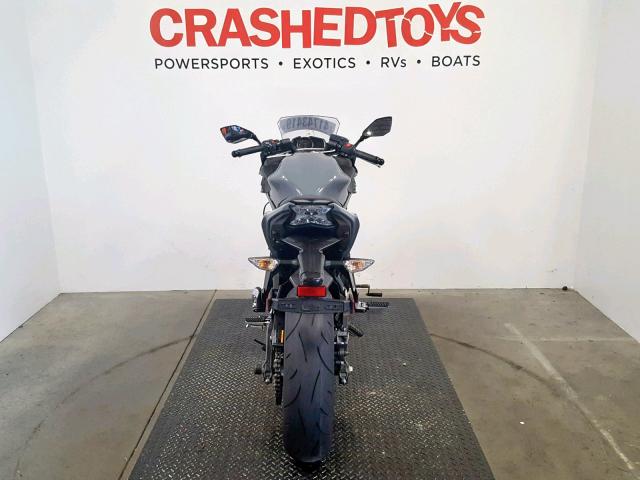 JKAEXEJ15JDA02890 - 2018 KAWASAKI EX650 J ნაცრისფერი ფოტო 4