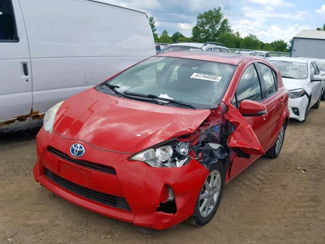 JTDKDTB35D1040662 - 2013 TOYOTA PRIUS C RED photo 2