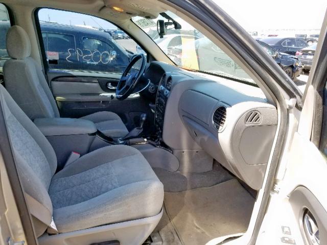 1GKDS13S752386561 - 2005 GMC ENVOY SILVER photo 5