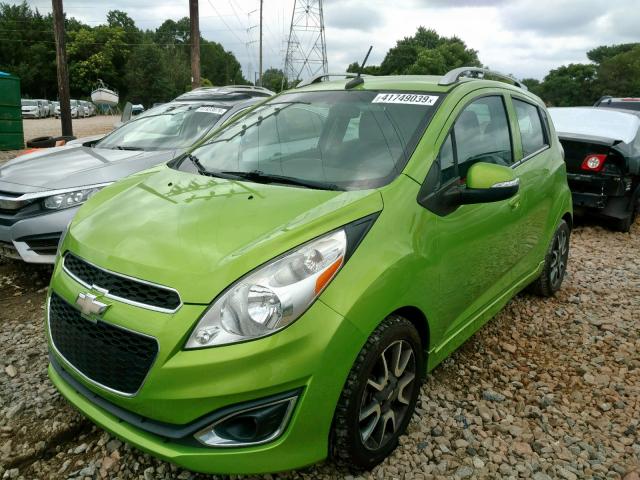 KL8CF6S9XEC478449 - 2014 CHEVROLET SPARK 2LT GREEN photo 2