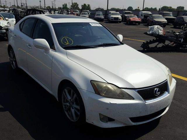 JTHBE262865008369 - 2006 LEXUS IS 350 WHITE photo 1