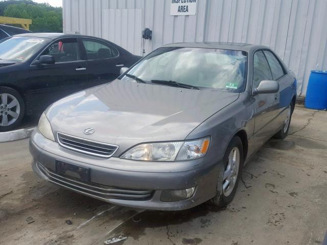 JT8BF28G6Y5090451 - 2000 LEXUS ES 300 SILVER photo 2